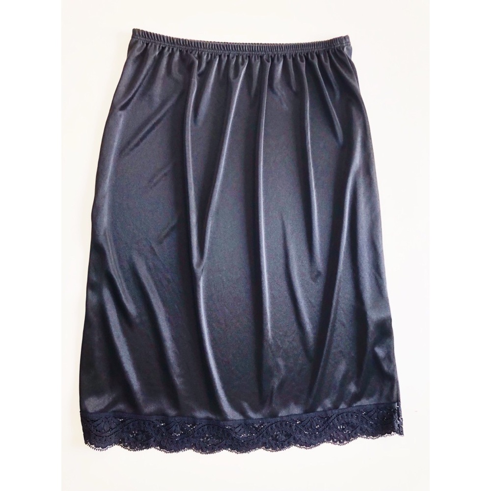 ⚡️SALE⚡️NWOT American Apparel Lace Slip